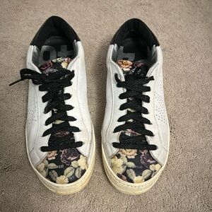 P448 “John” floral embellished size 39